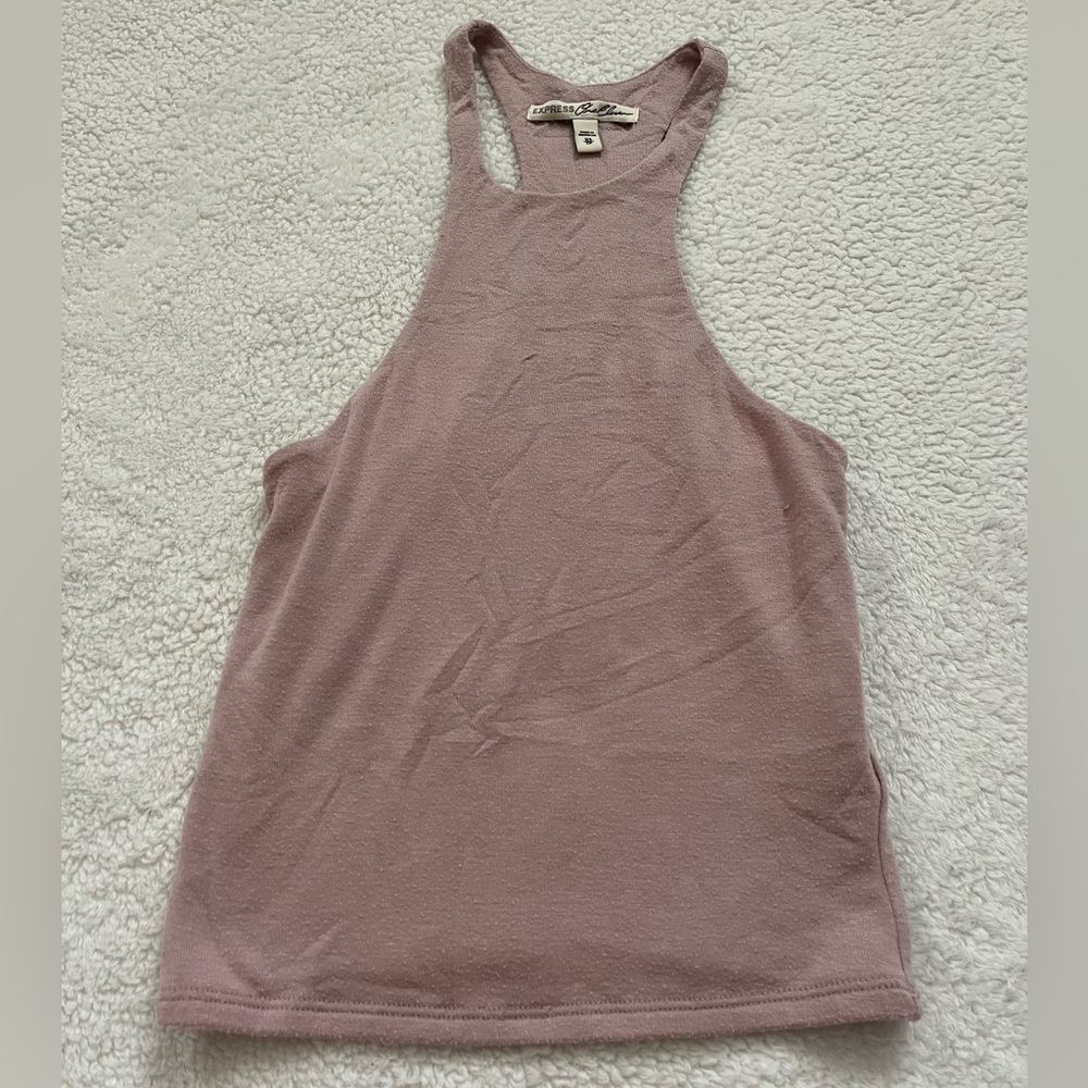 A cute dusty pink crop top! Size x small!